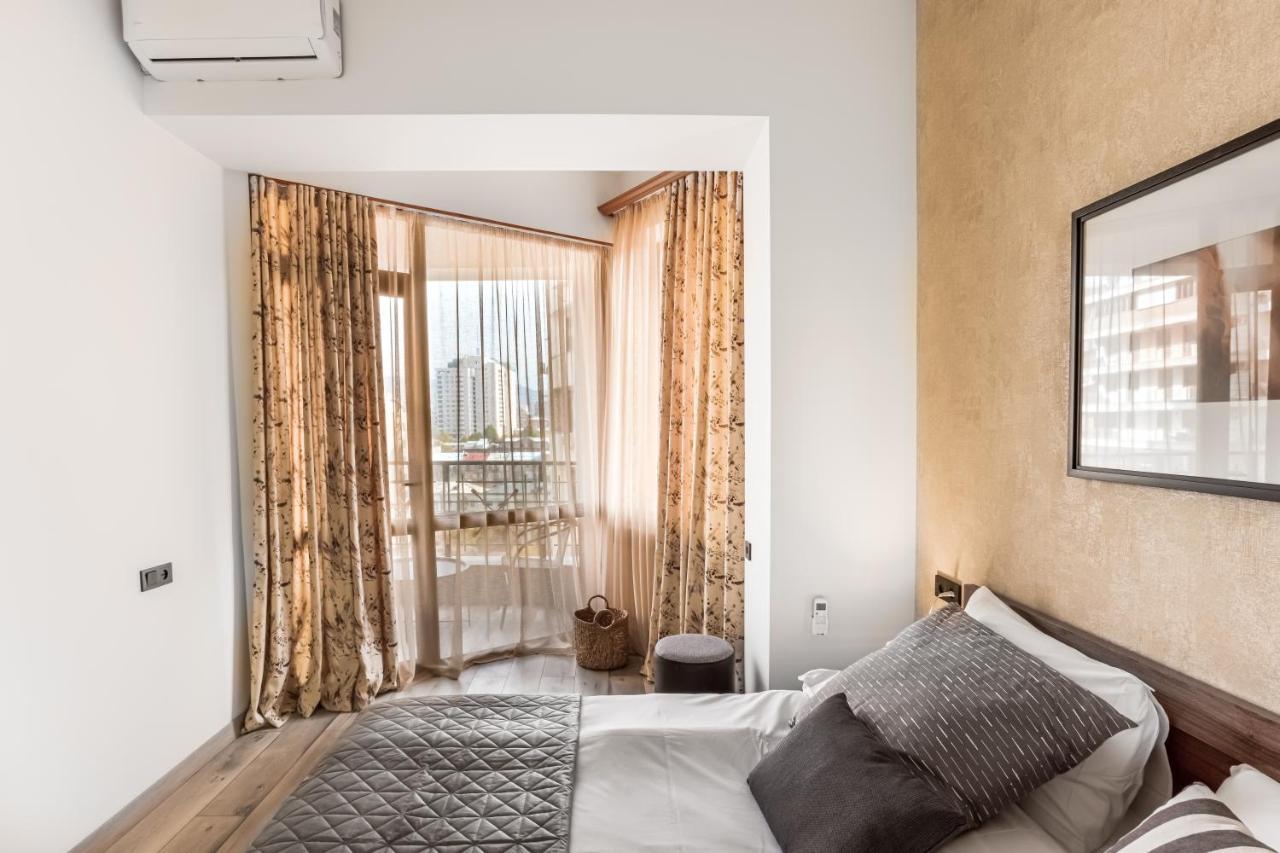 Hotelise I Gin Apartment Yerevan Exterior photo